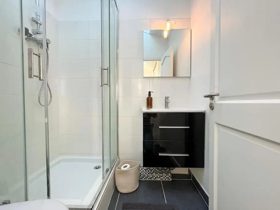 Suite Palm Springs Villeurbanne Frankrig